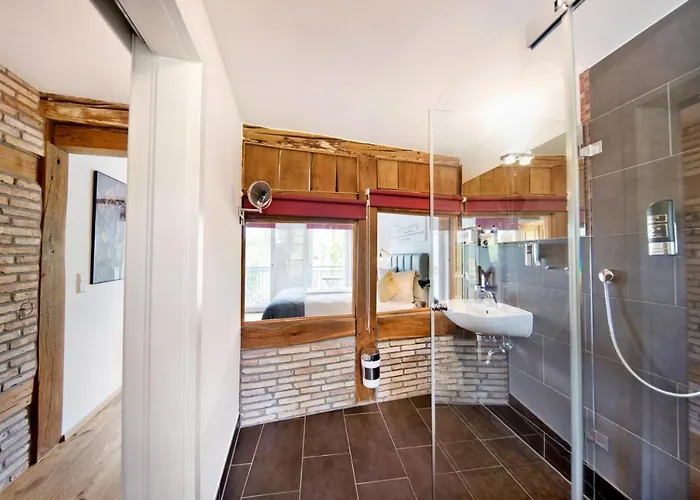 Jordan's Untermuehle מלון 4*