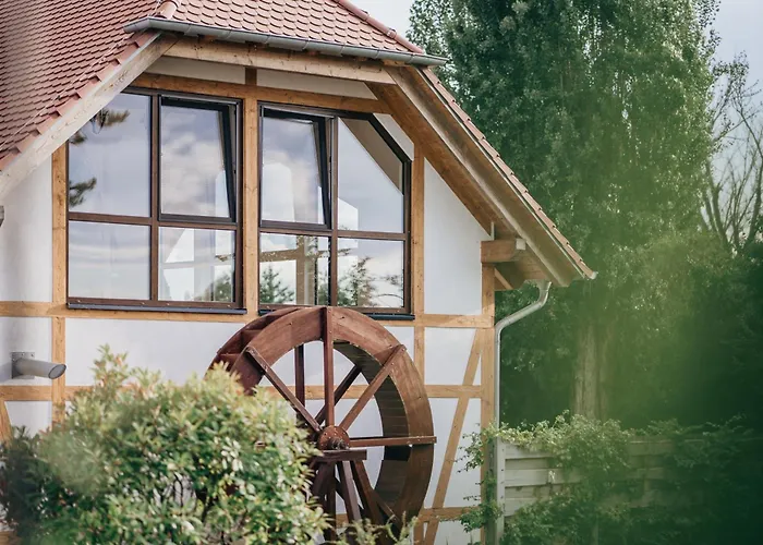 Jordan's Untermuehle מלון 4*